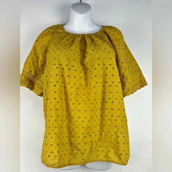 Universal Thread Gold Eyelet Puff Sleeves Blouse - Picture 5 of 5